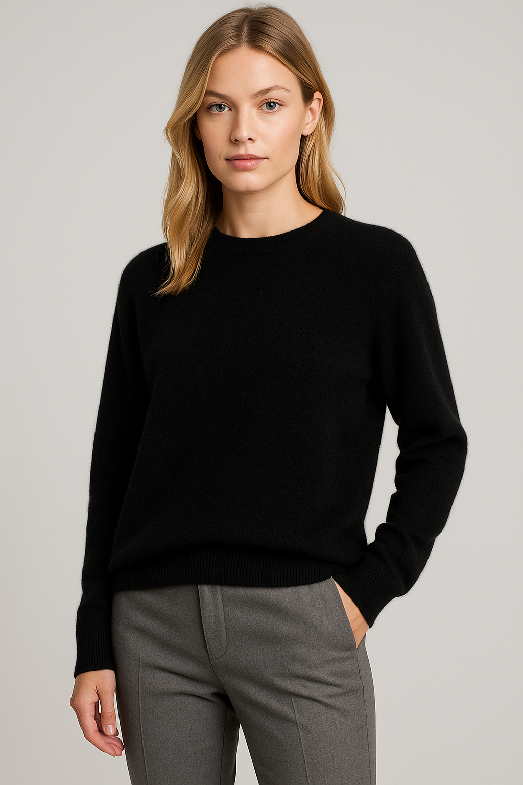 Freya Harper | Classic Crewneck Cashmere Sweater for Women
