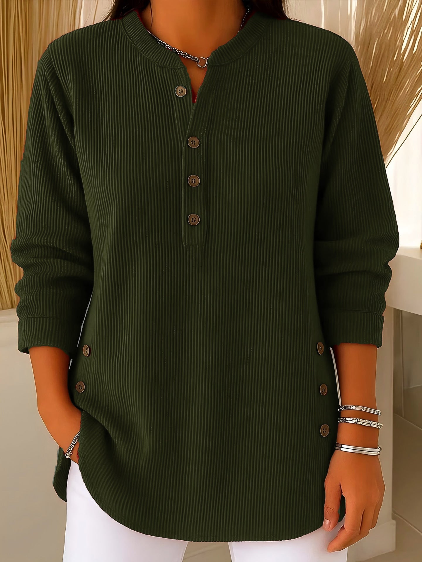 Harper Lane | Sweater with a Round Neckline