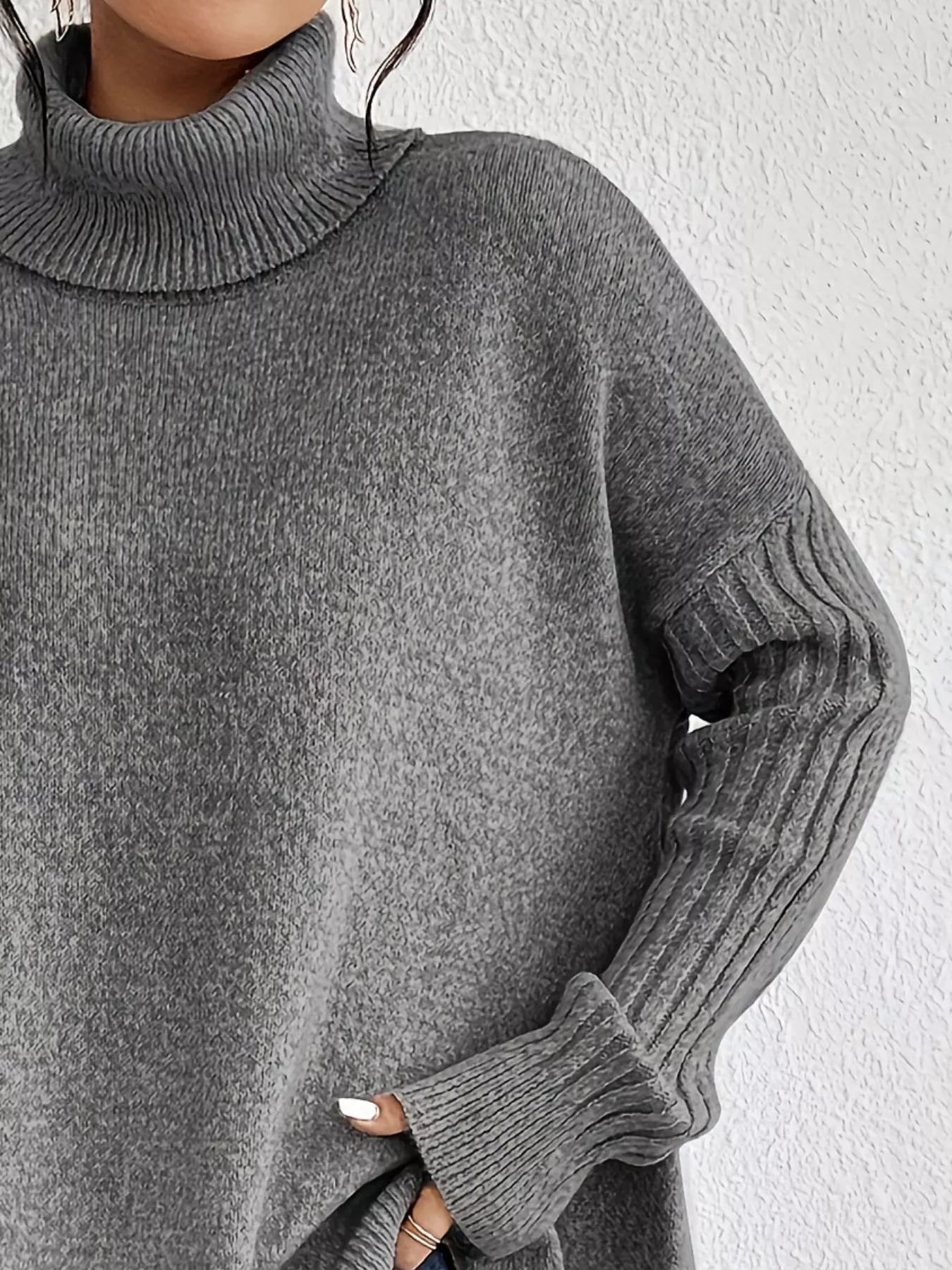 Ava | Turtleneck High-Low Hem Sweater